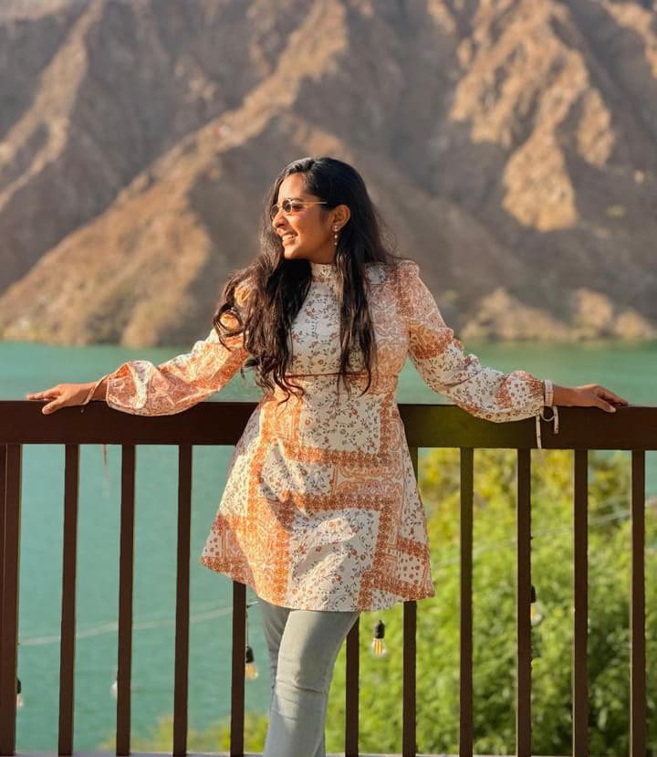 Nisha — founder of Nishologyyy